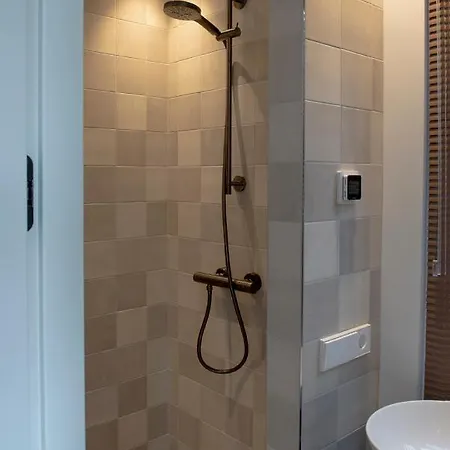 The Bed & Breakfast 3*