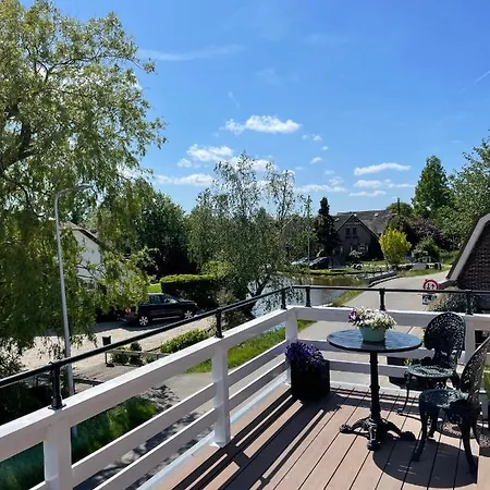 The Bed & Breakfast 3*