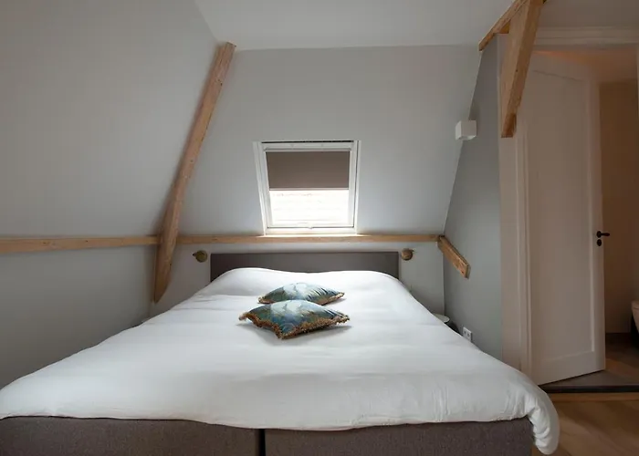 The Couette-café 3*